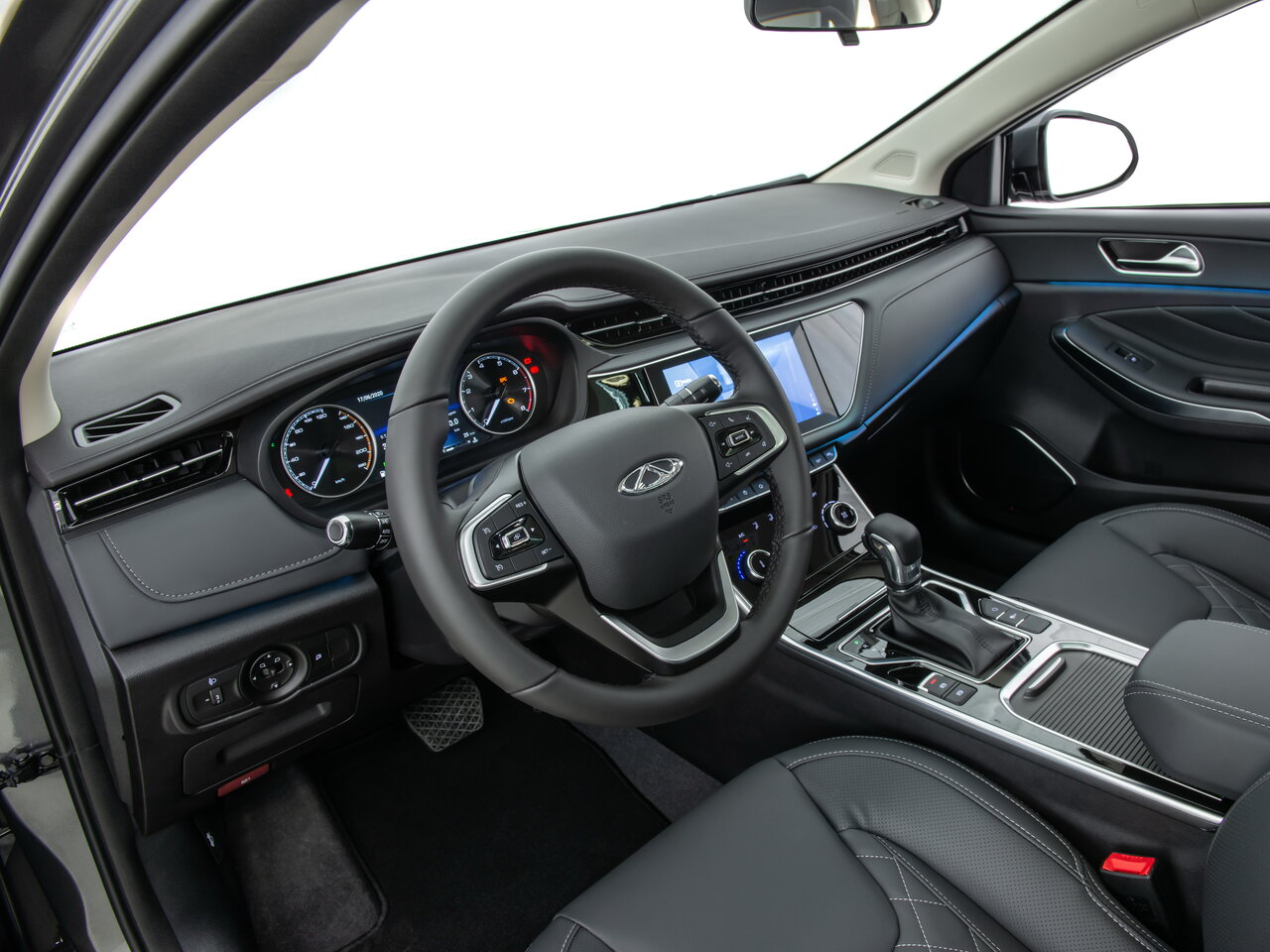 داشبرد و فرمان آریزو 6